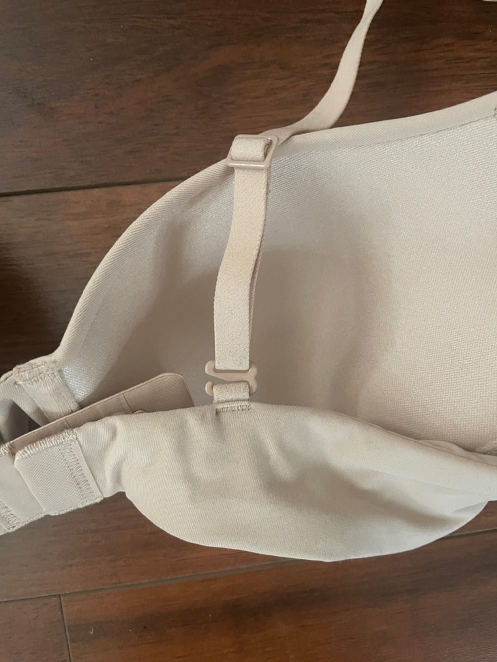 NWT | SKIMS Fits Everybody T-Shirt Bra | Mica | 34B - Picture 4 of 8
